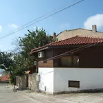 Vendégház Regina's