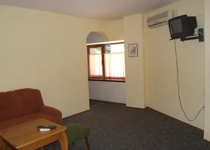 Regina's Guest house