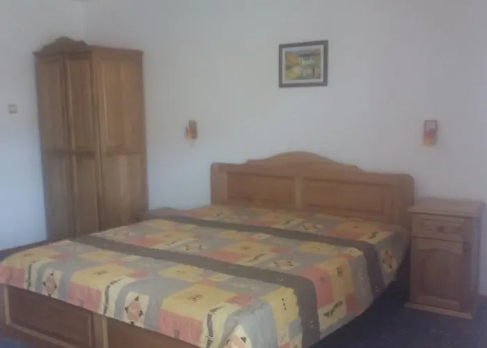 Guest house Regina's 3*