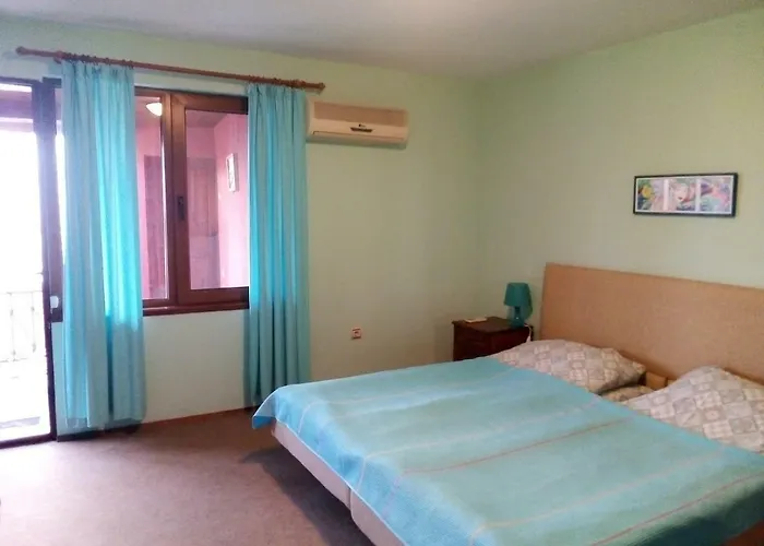 Regina's Guest house