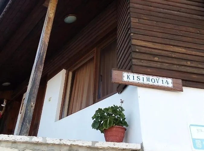 Regina's Guest house